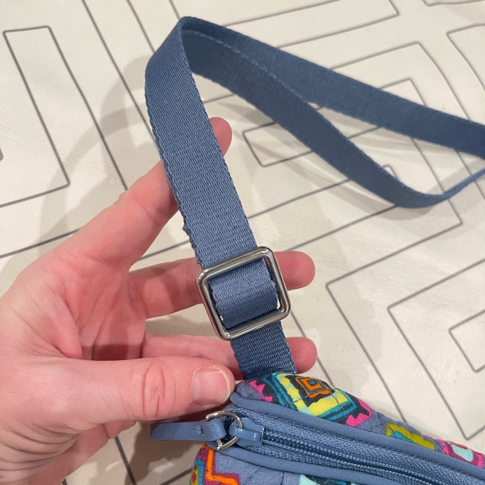 Vera Bradley Hip Bag - Picture 6 of 9